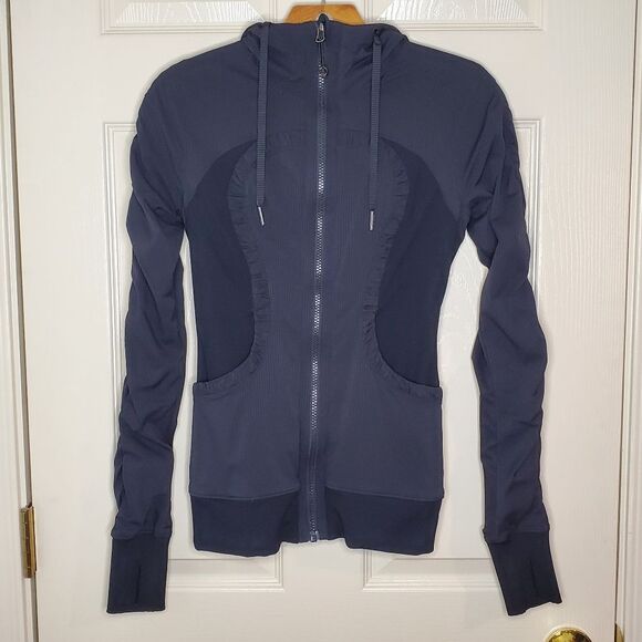 Lululemon Dance Studio Jacket III Size 2 - Picture 1 of 13